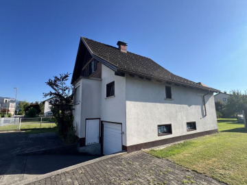Bild - ÄLTERES EINFAMILIENHAUS IN RUHIGER LAGE!