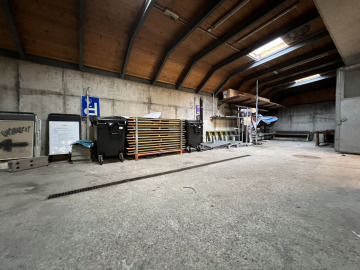 Bild - VIEL LAGERFLÄCHE IN STADTNÄHE
